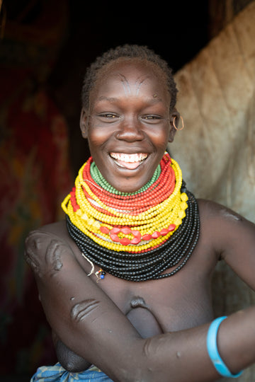 Fotografía: Sonrisas con collares Nyangaton